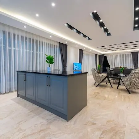 Lueks Tatil Villasi Oezel Havuzlu Horyes Каш