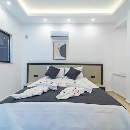 Lueks Tatil Villasi Oezel Havuzlu Horyes Вилла *