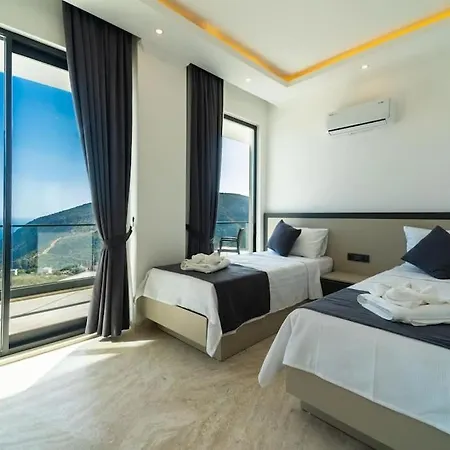 Lueks Tatil Villasi Oezel Havuzlu Horyes Villa Kaş