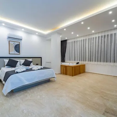 Vila Lueks Tatil Villasi Oezel Havuzlu Horyes Kaş
