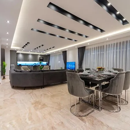 Lueks Tatil Villasi Oezel Havuzlu Horyes Villa